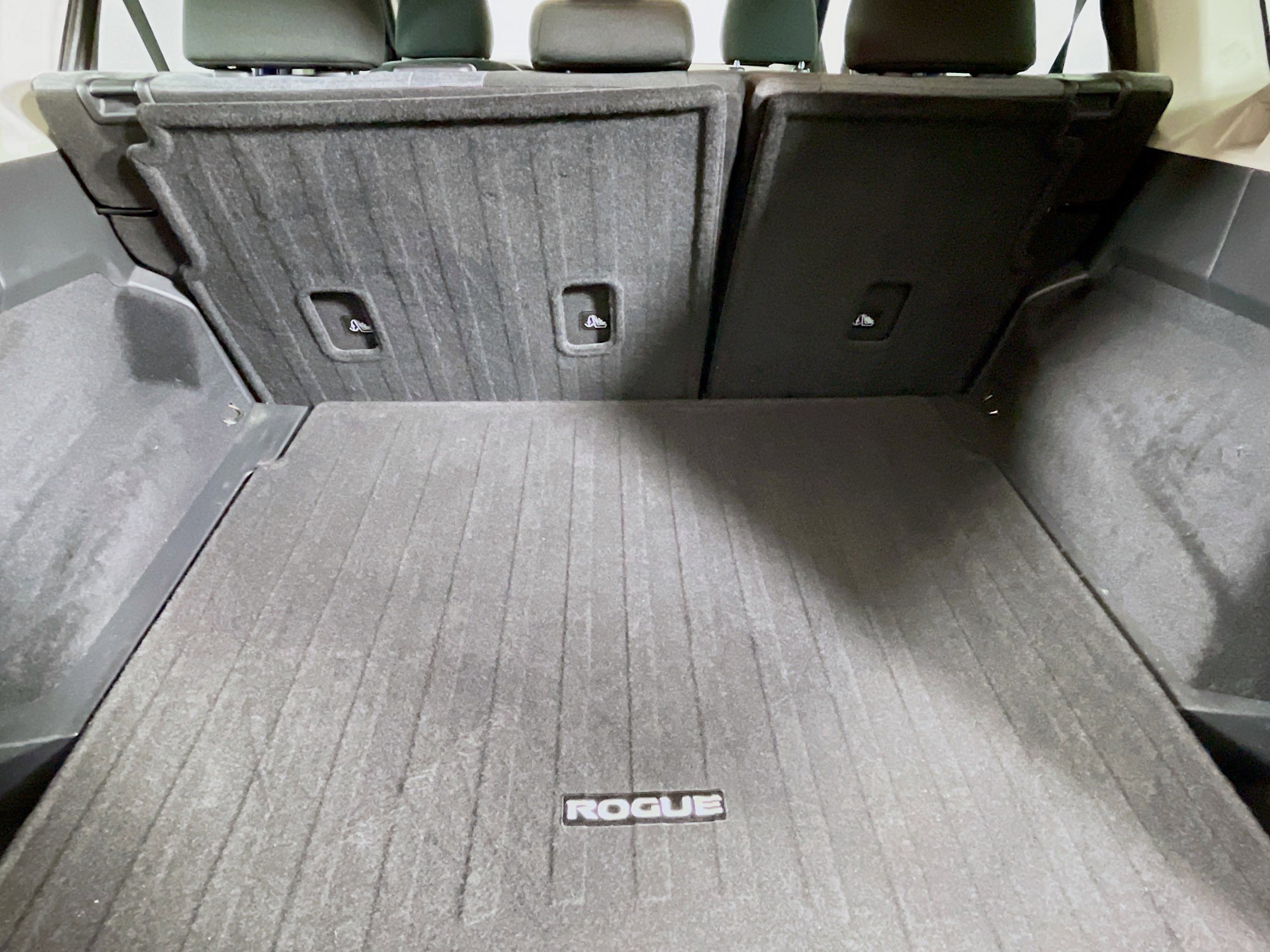 Used 2023 Nissan Rogue SV image 27