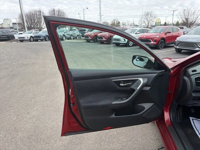 Used 2015 Nissan Altima 2.5 S w/ Power Driver Seat Package image 24