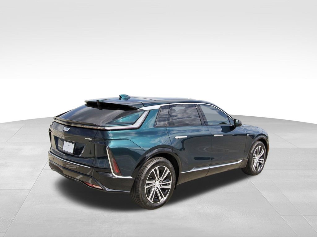 New 2026 Cadillac Lyriq Luxury RWD image 4
