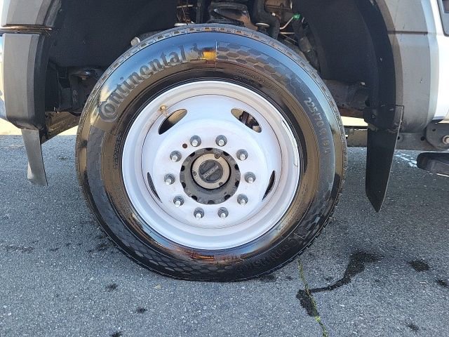 Used 2024 Ford F450 XL w/ XL Chrome Package image 9