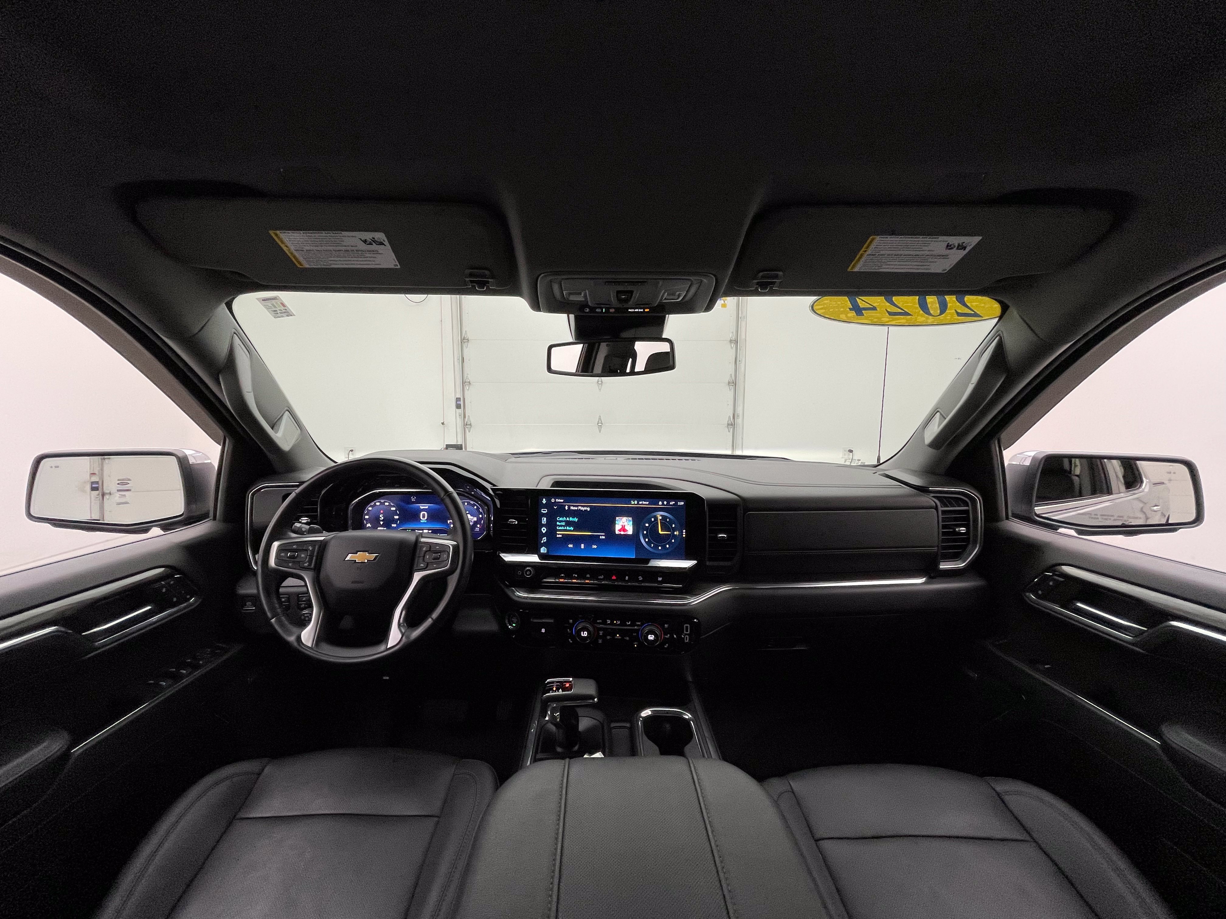 Used 2024 Chevrolet Silverado 1500 LTZ w/ LTZ Convenience Package II AWD/4WD image 3
