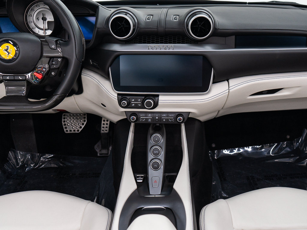 Used 2023 Ferrari Portofino M RWD image 31