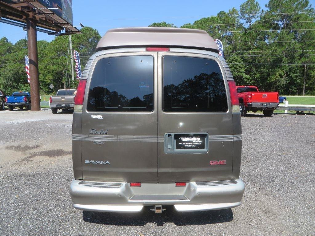 Used 2002 GMC Savana 1500 w/ SLE Marketing Option Pkg 3 RWD image 7