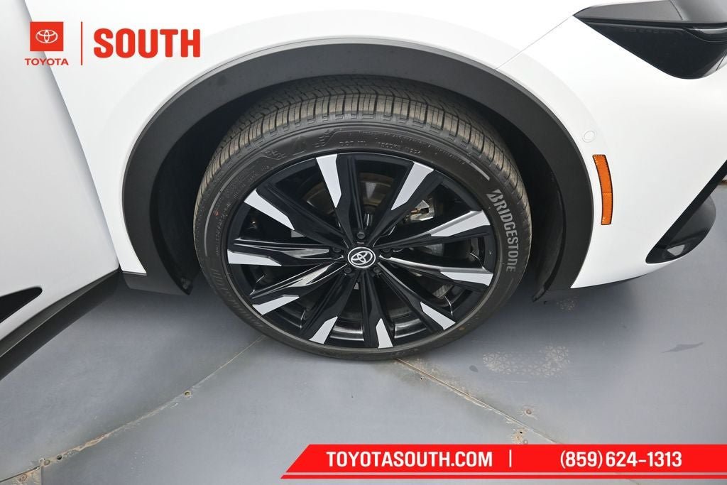 New 2026 Toyota Crown Platinum AWD/4WD image 37