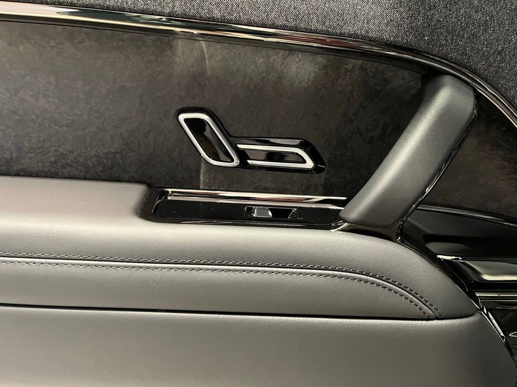 Used 2023 Land Rover Range Rover Sport First Edition image 30