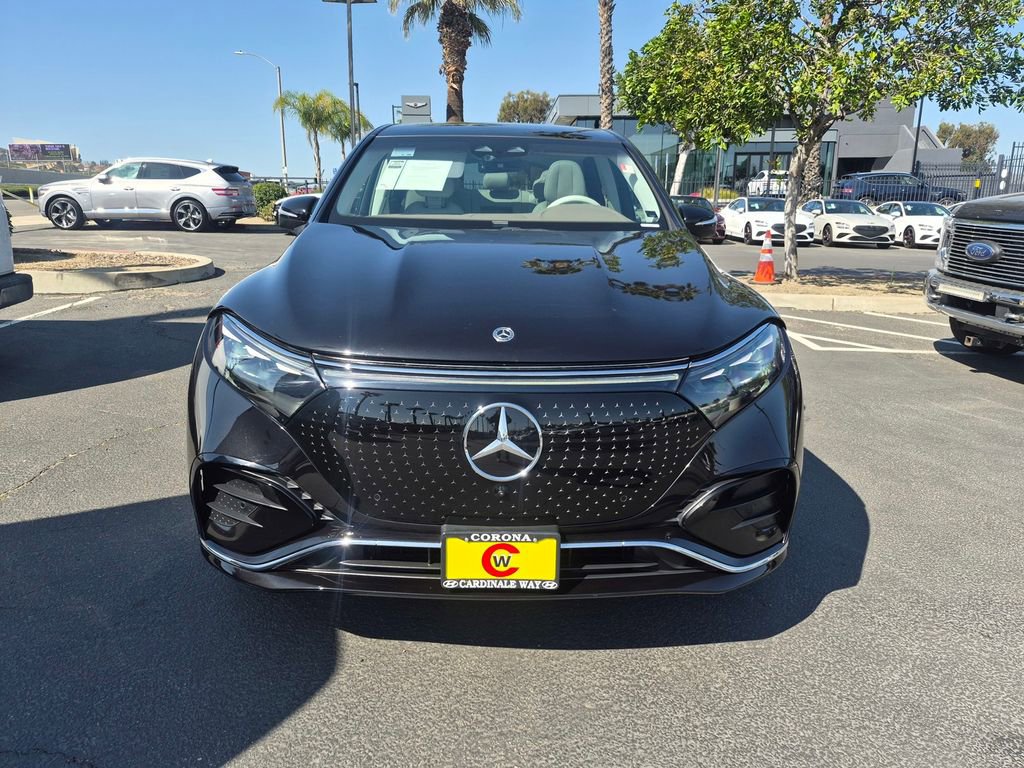 Used 2023 Mercedes-Benz EQS 580 4MATIC SUV image 2