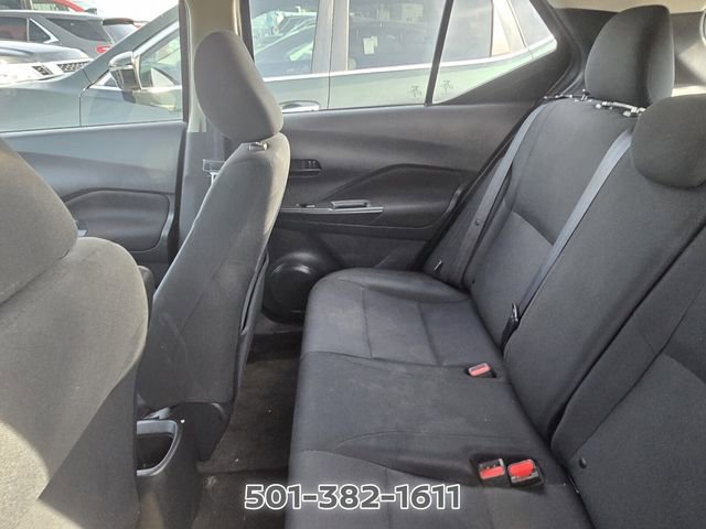 Used 2023 Nissan Kicks S FWD image 9