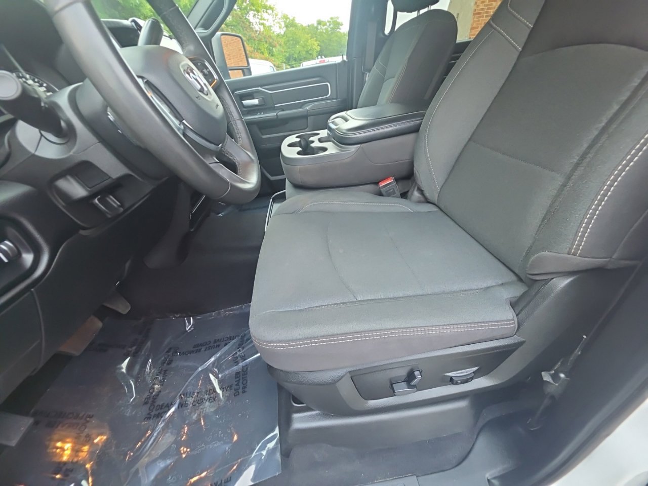 Used 2025 RAM 2500 Big Horn AWD/4WD image 17