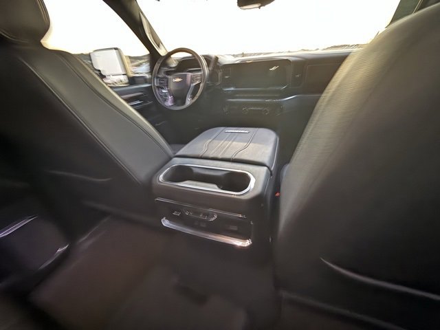 Certified 2024 Chevrolet Silverado 3500 High Country w/ Technology Package image 15