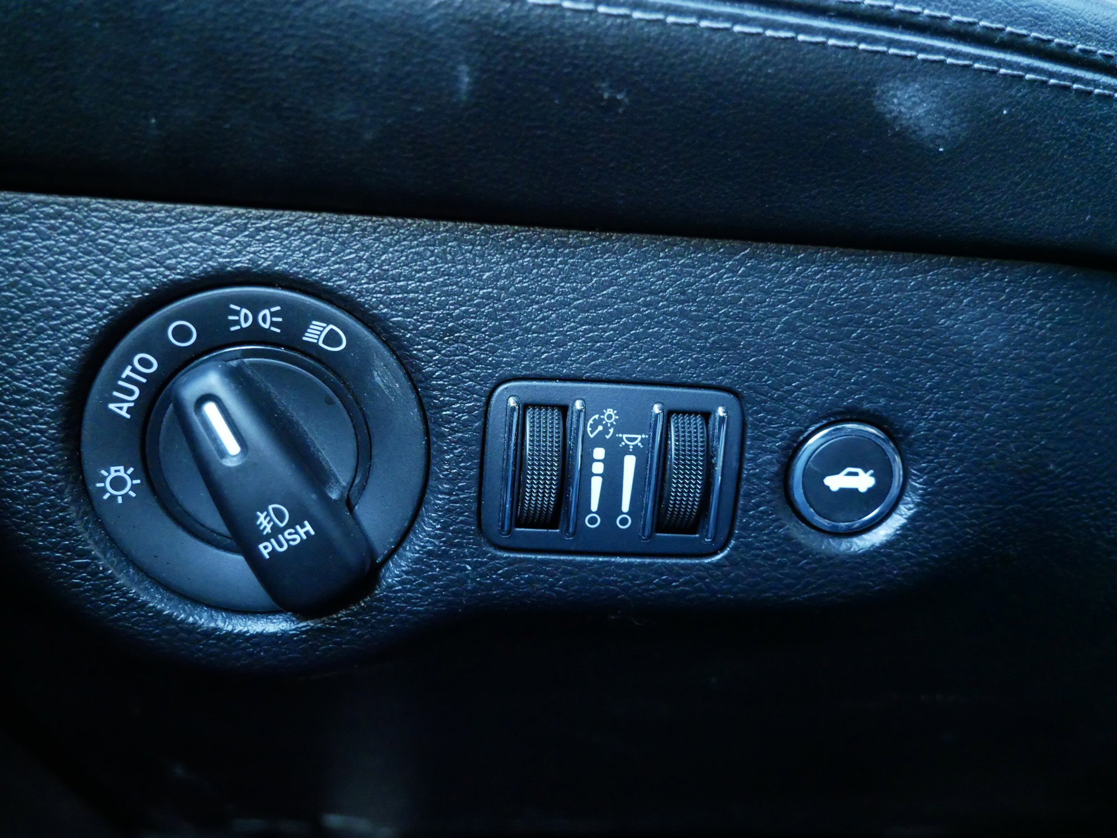 Used 2023 Dodge Challenger GT w/ Plus Package image 24