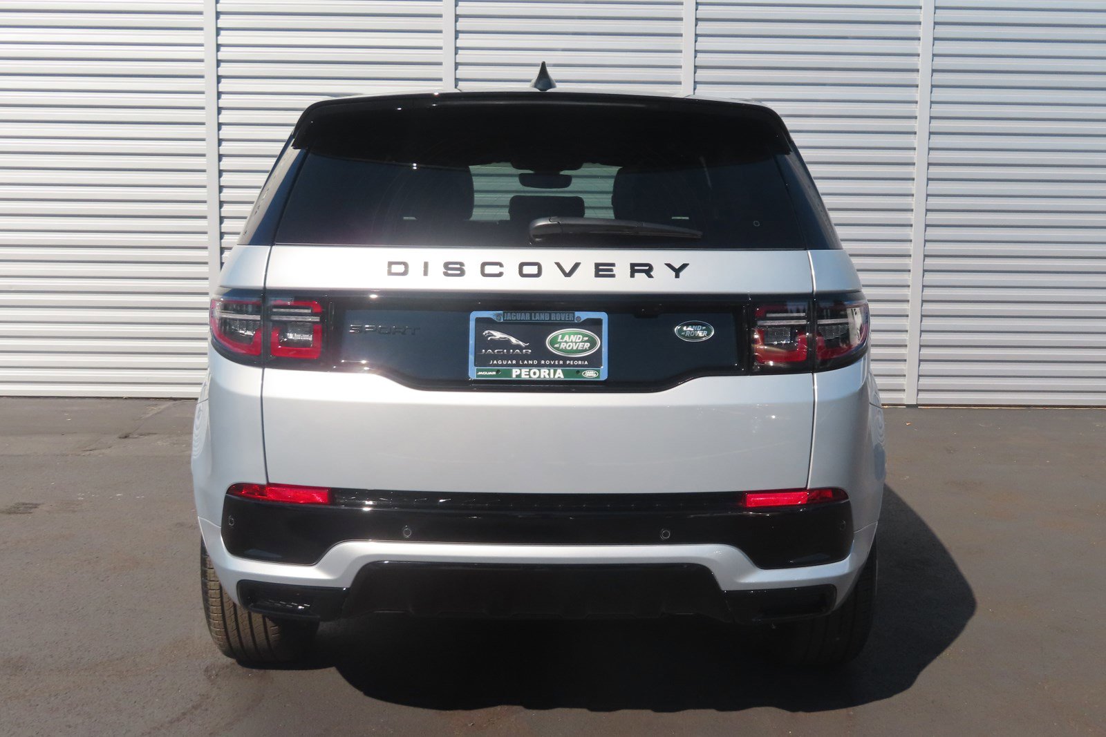 Used 2023 Land Rover Discovery Sport SE R-Dynamic AWD/4WD image 10