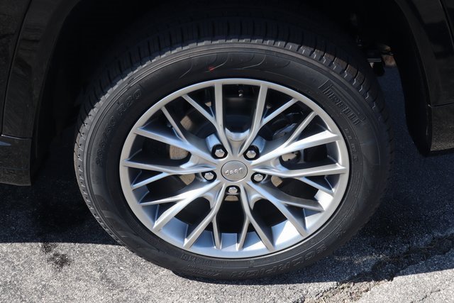 New 2025 Jeep Grand Cherokee Summit image 27