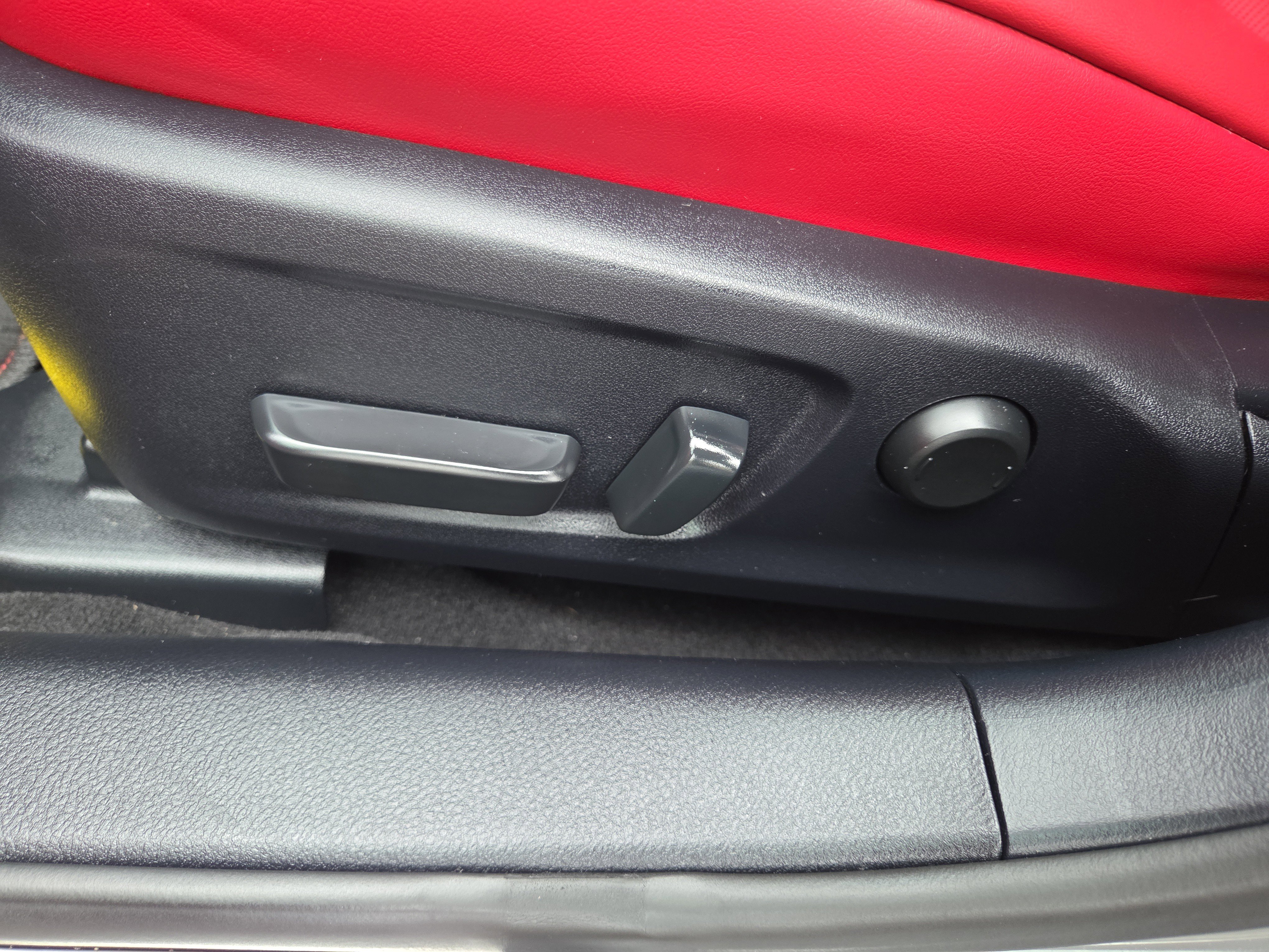 Certified 2025 Lexus IS 350 F Sport image 36