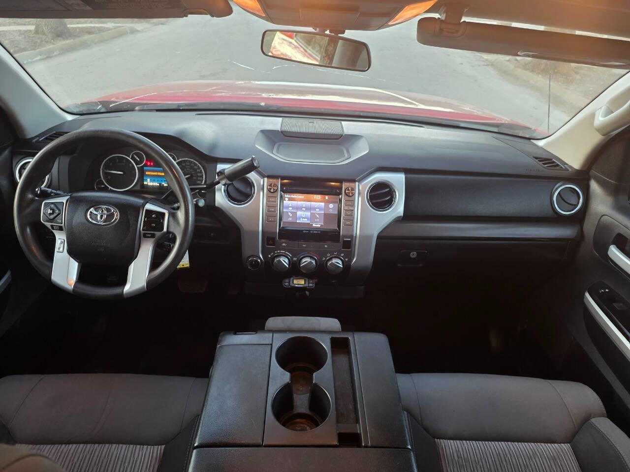 Used 2015 Toyota Tundra SR5 image 23