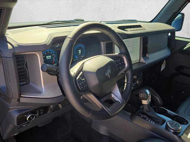 New 2026 Ford Bronco Outer Banks w/ Sasquatch Package AWD/4WD image 3