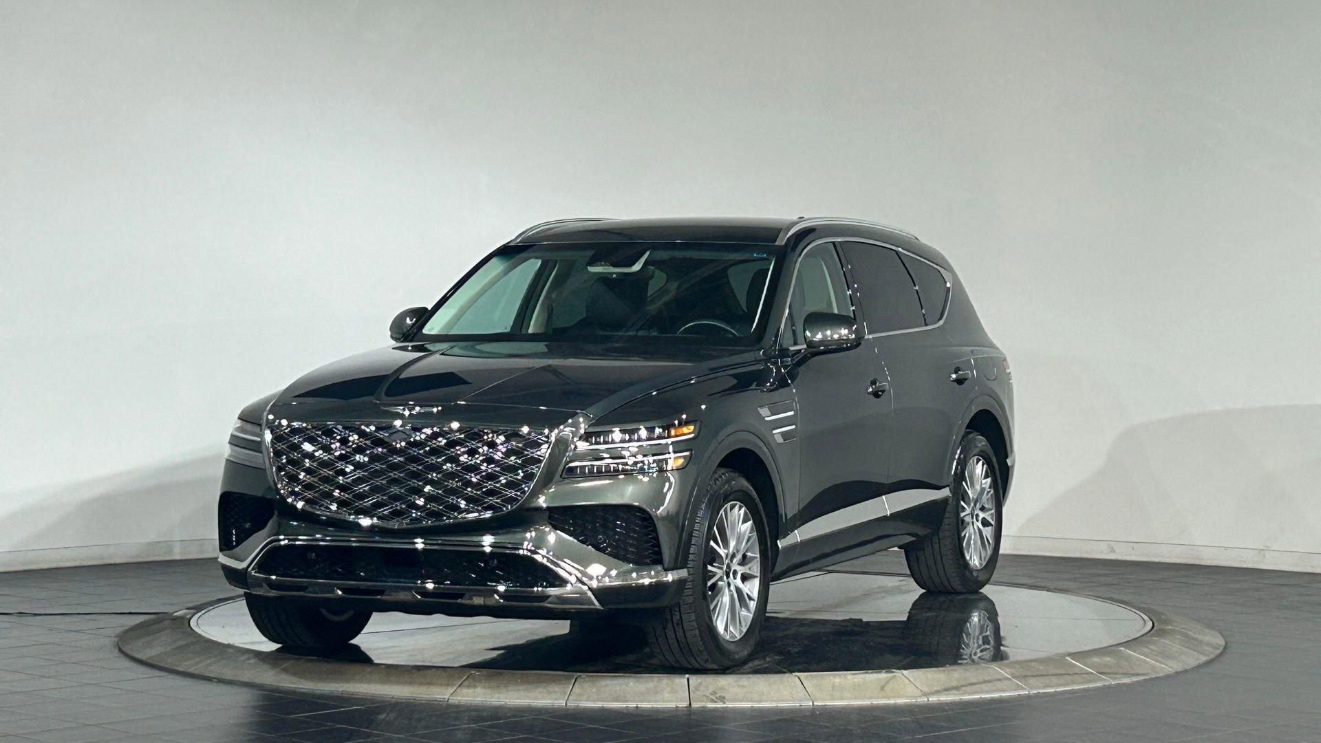 Used 2025 Genesis GV80 2.5T Standard AWD/4WD image 5