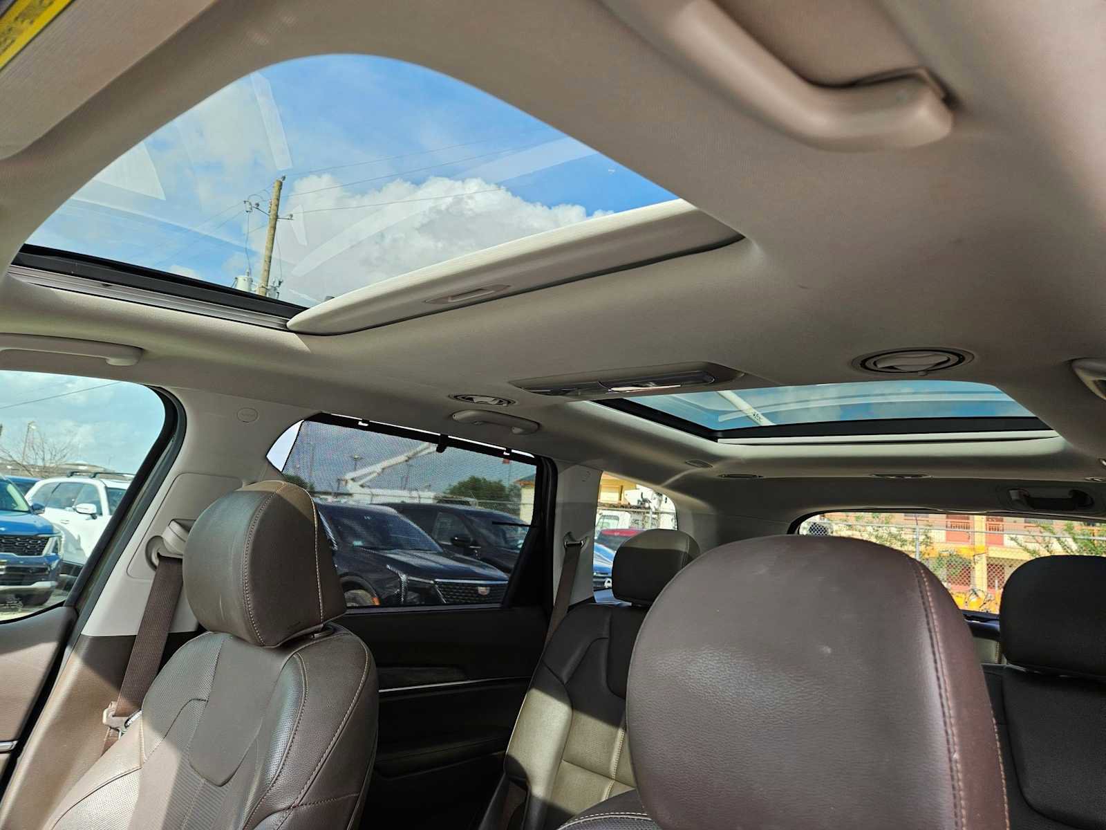 Used 2022 Kia Telluride SX w/ Towing Package image 13