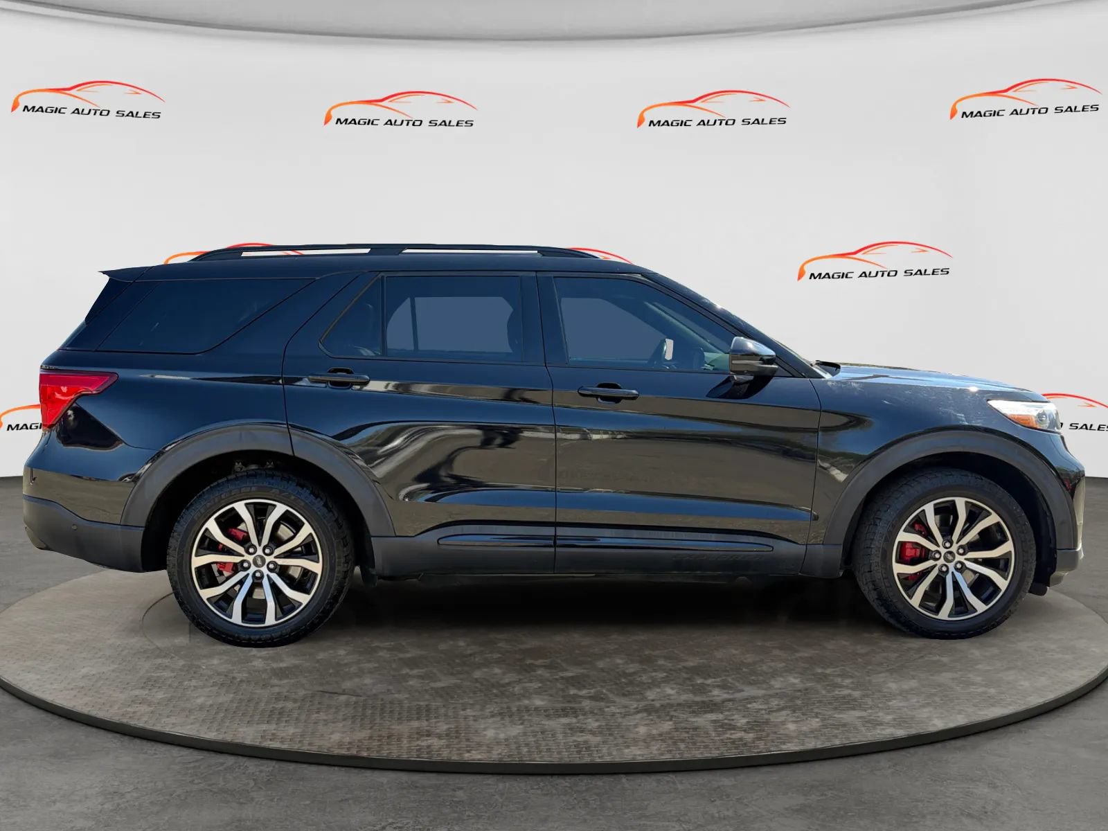 Used 2020 Ford Explorer ST w/ ST Street Pack AWD/4WD image 4