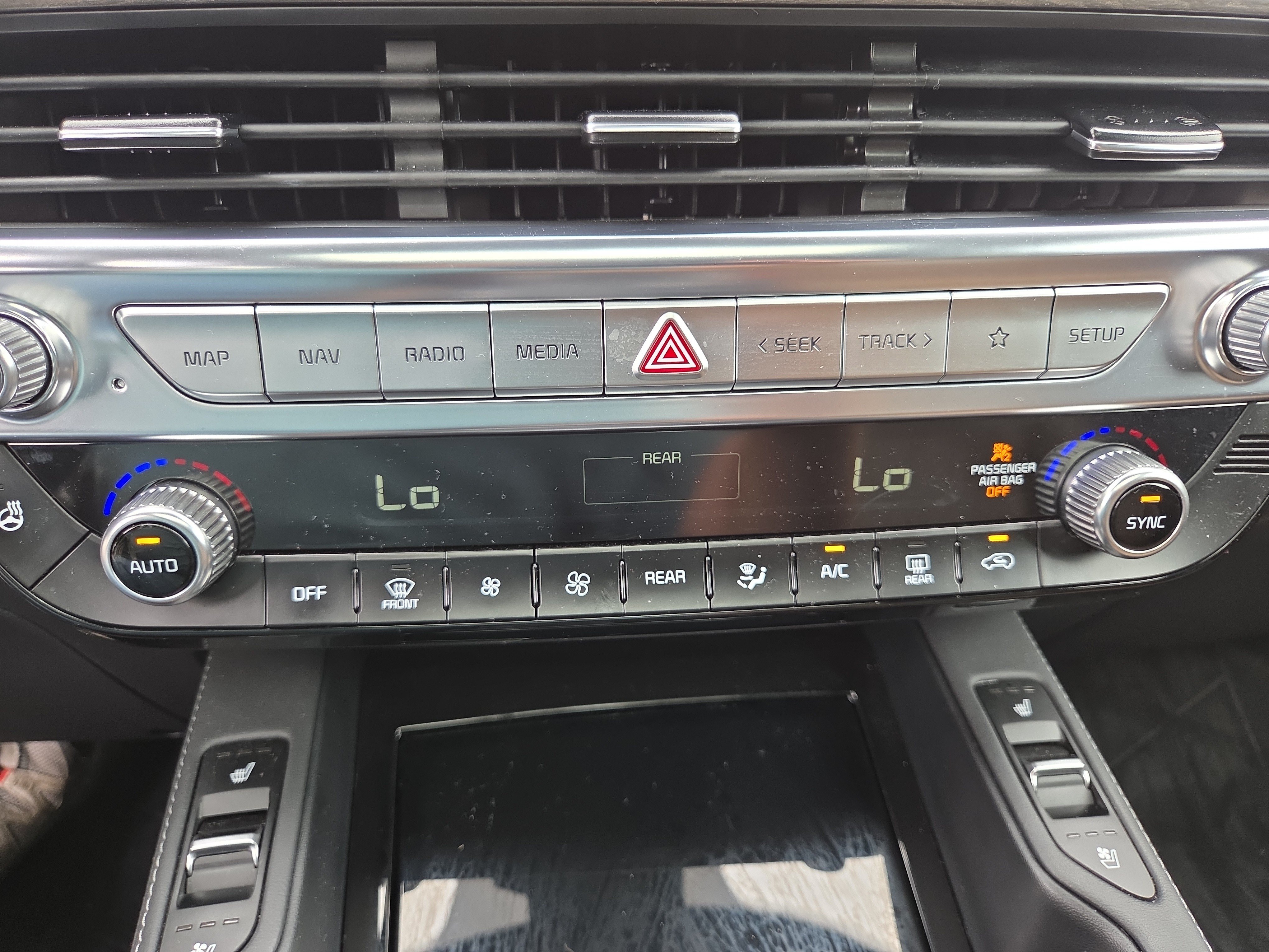 Used 2022 Kia Telluride SX w/ SX Prestige Package AWD/4WD image 28