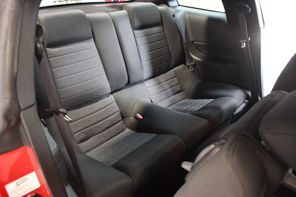 Used 2005 Ford Mustang GT RWD image 34
