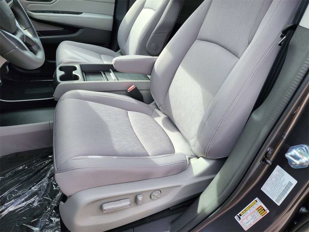 Certified 2024 Honda Odyssey EX image 21