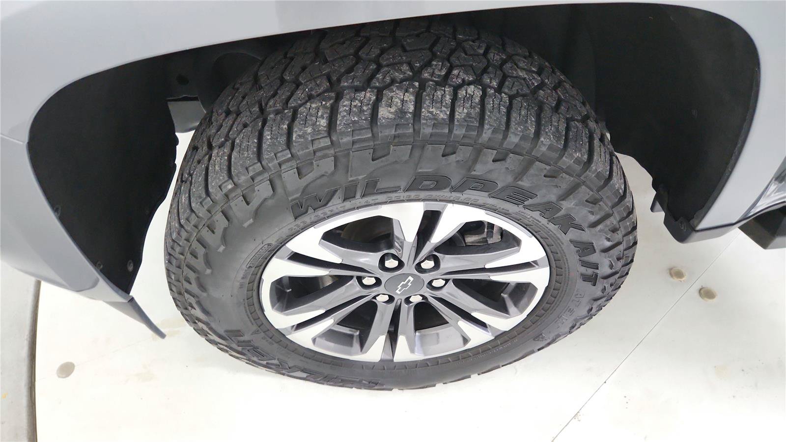 Used 2021 Chevrolet Colorado Z71 AWD/4WD image 30