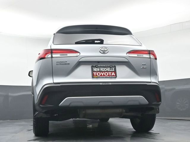 Certified 2024 Toyota Corolla Cross LE AWD/4WD image 34