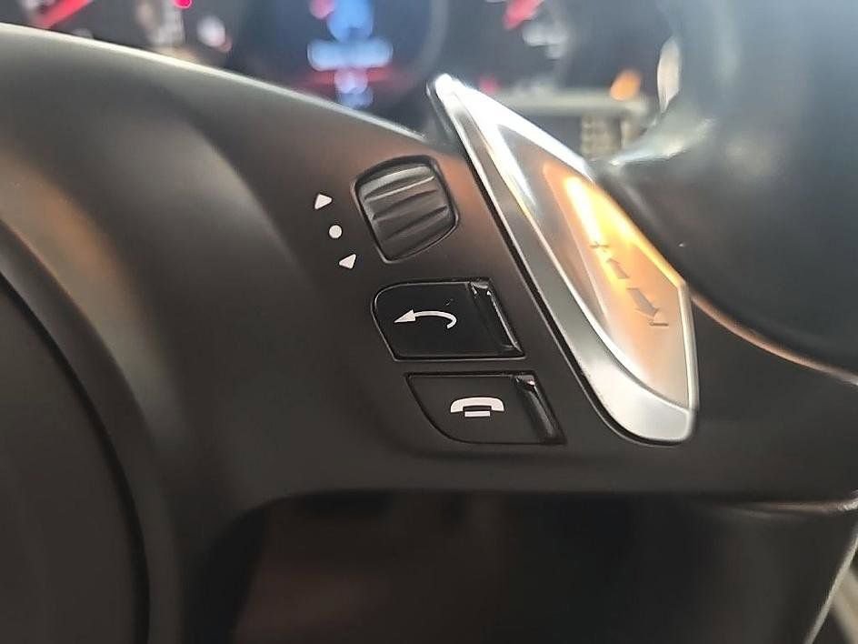 Used 2010 Porsche Panamera Turbo AWD/4WD image 16