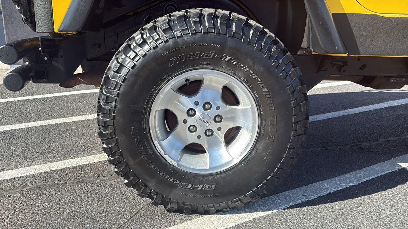 Used 2000 Jeep Wrangler Sport AWD/4WD image 12