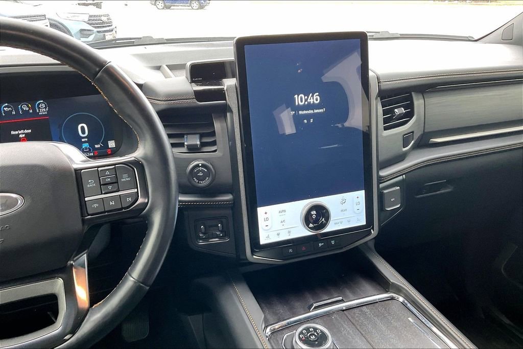 Used 2024 Ford Expedition Platinum AWD/4WD image 9