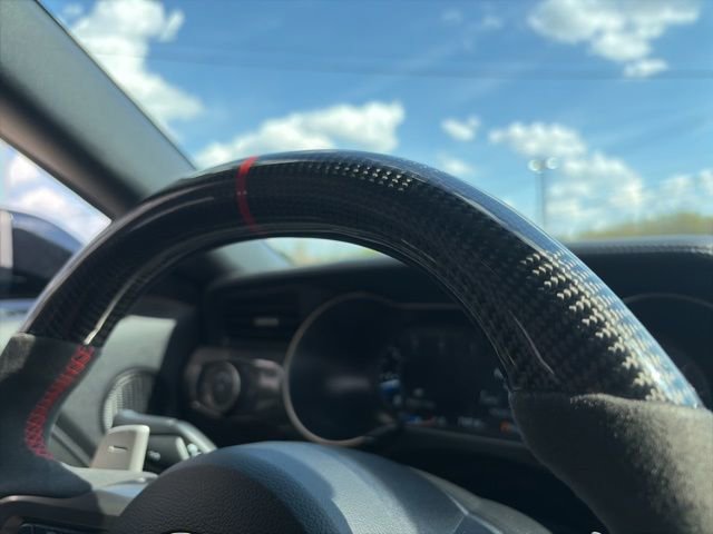 Used 2022 Ford Mustang Shelby GT500 w/ Technology Package RWD image 15