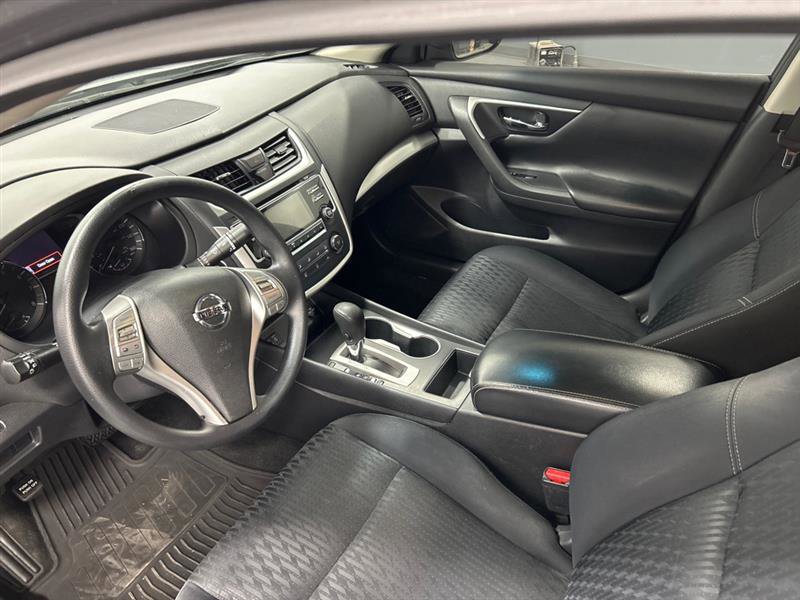 Used 2018 Nissan Altima 2.5 S w/ S Convenience Package image 12