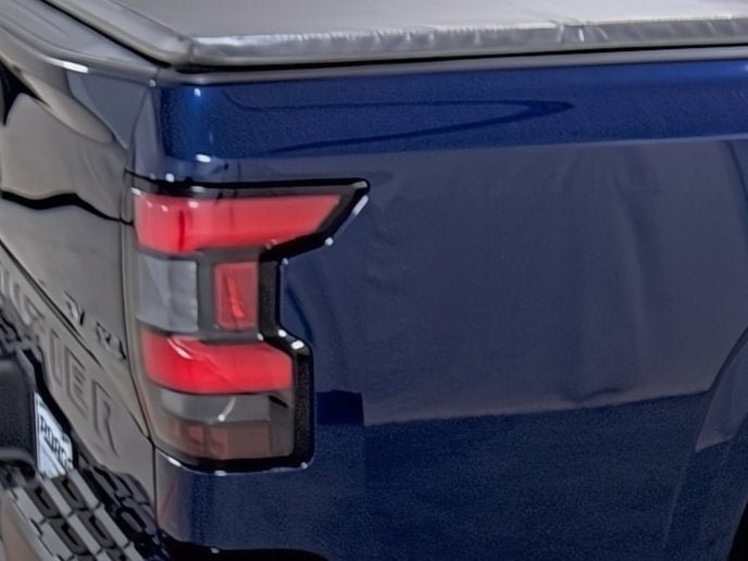 Used 2022 Nissan Frontier SV AWD/4WD image 13