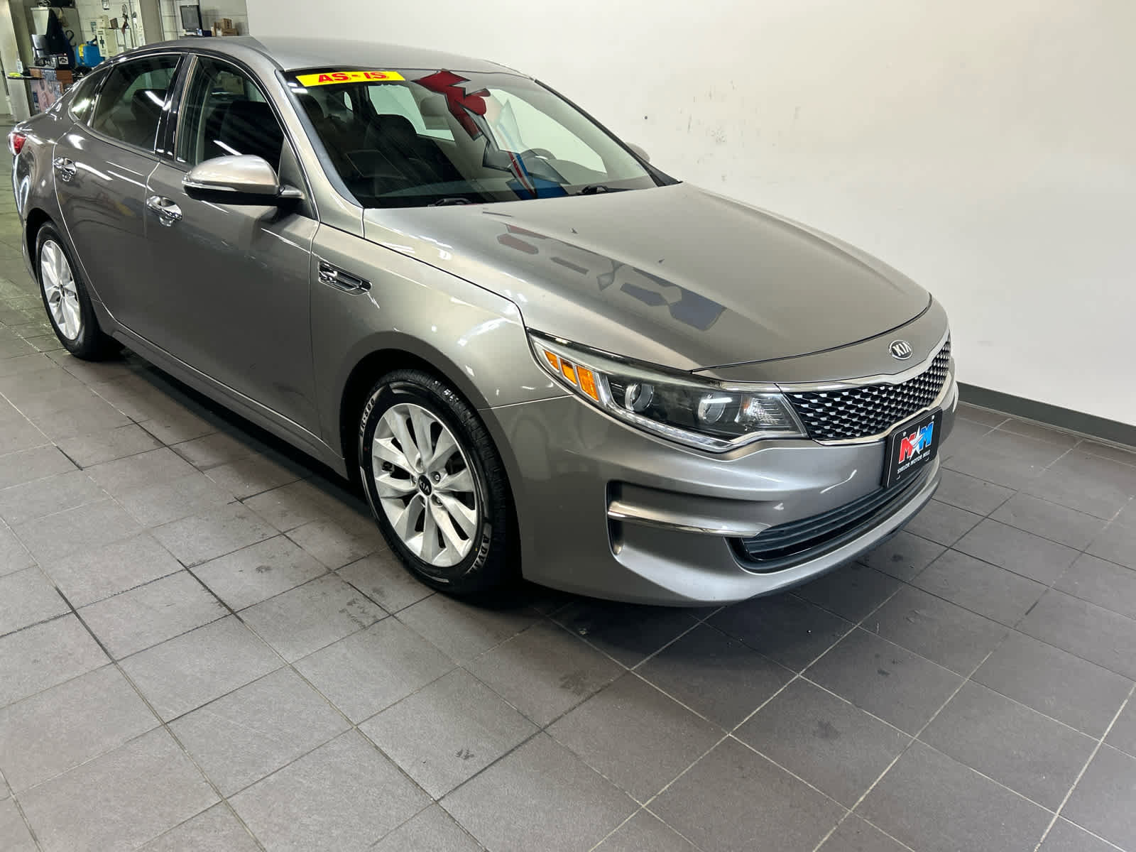 Used 2016 Kia Optima EX FWD image 2