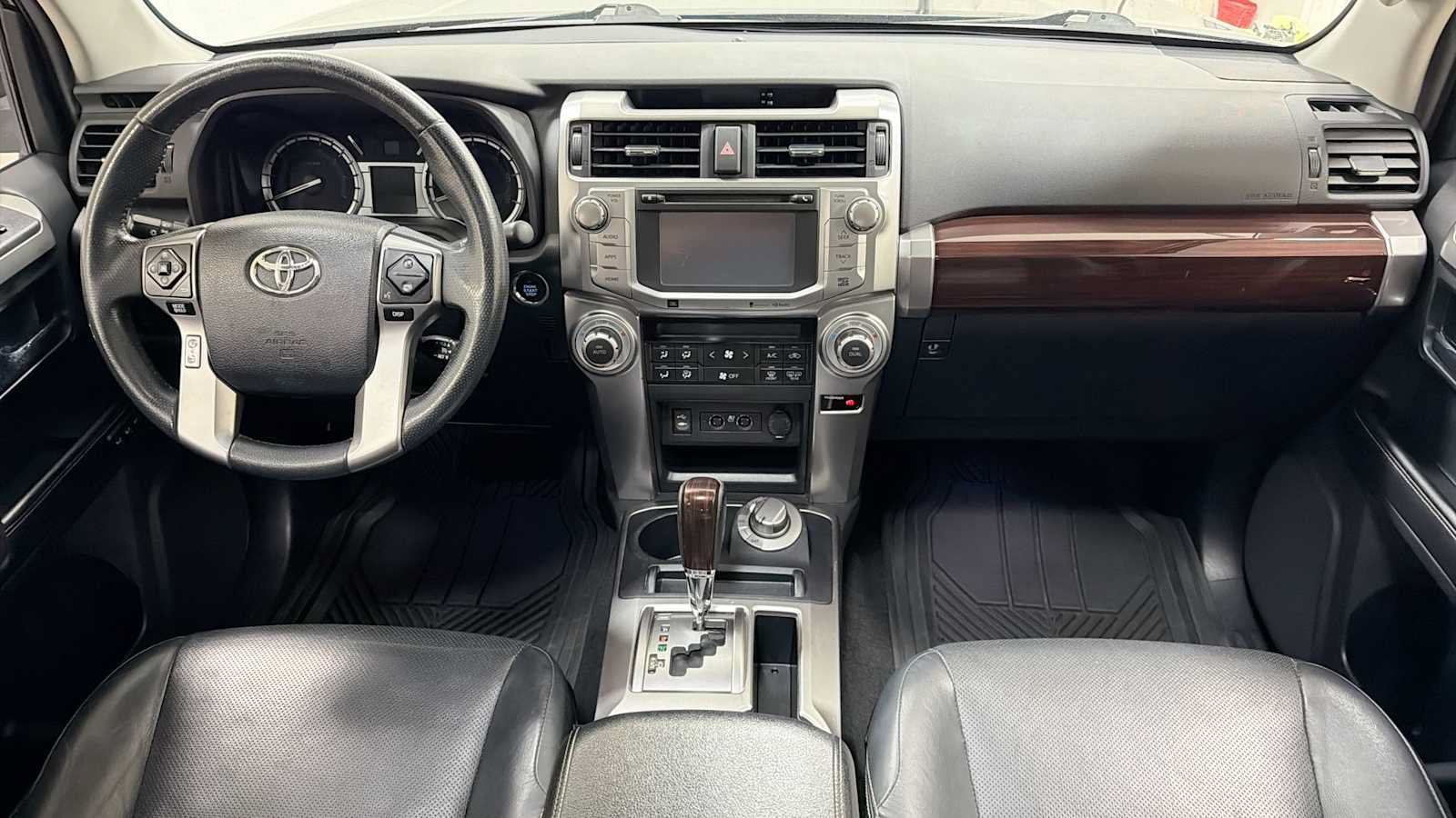 Used 2015 Toyota 4Runner Limited AWD/4WD image 27