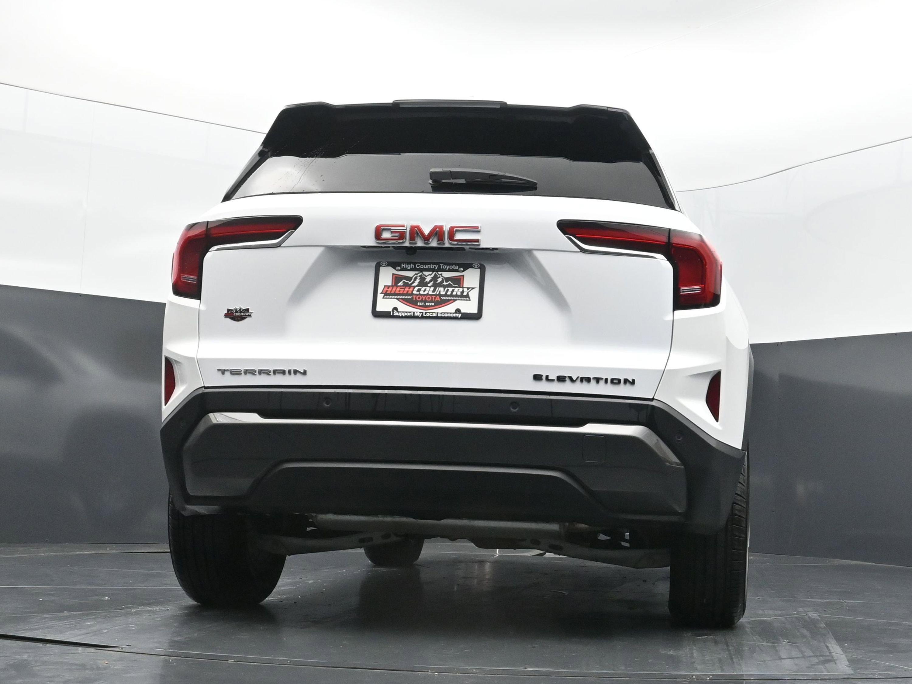 Used 2026 GMC Terrain Elevation FWD image 40