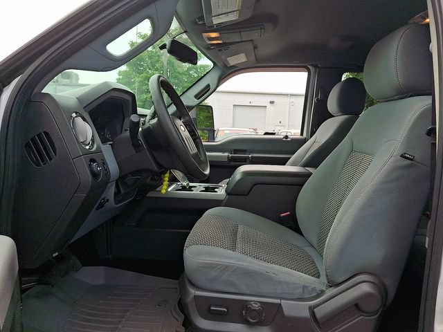 Used 2013 Ford F250 XLT w/ Snow Plow Prep Pkg AWD/4WD image 13