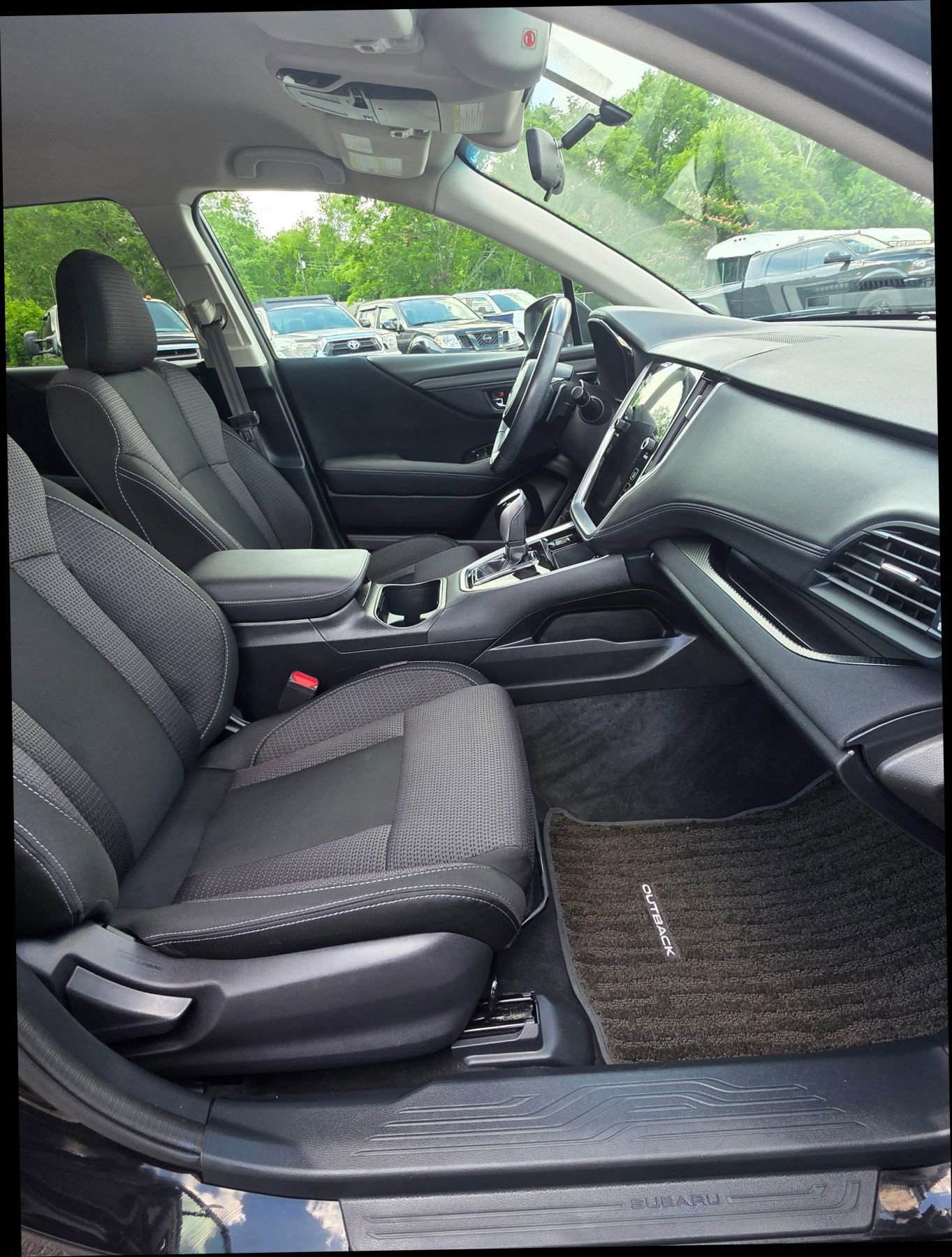 Used 2022 Subaru Outback Premium image 12