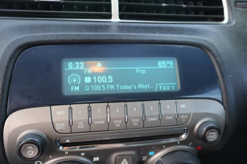 Used 2010 Chevrolet Camaro LT w/ LPO, Ground Effects Package RWD image 16