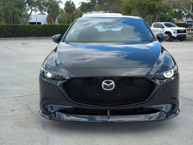 Used 2023 MAZDA MAZDA3 Hatchback w/ Appearance Package AWD/4WD image 2