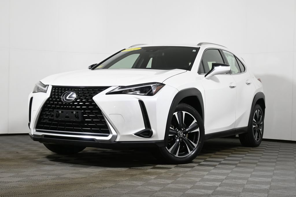 Used 2022 Lexus UX 200 w/ Accessory Package (Z2)