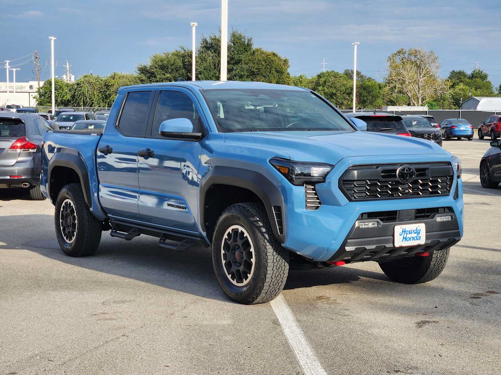 Used 2026 Toyota Tacoma TRD Off-Road AWD/4WD image 3