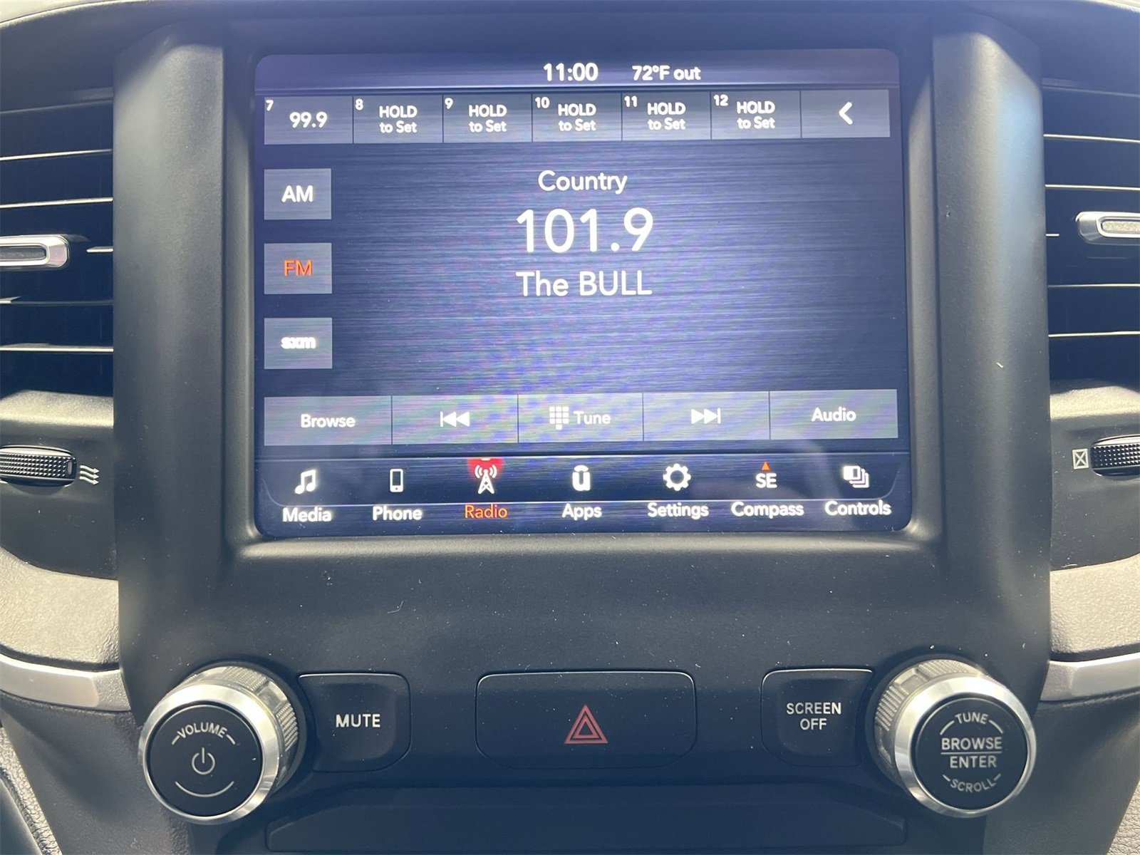 Used 2021 RAM 1500 Big Horn image 16