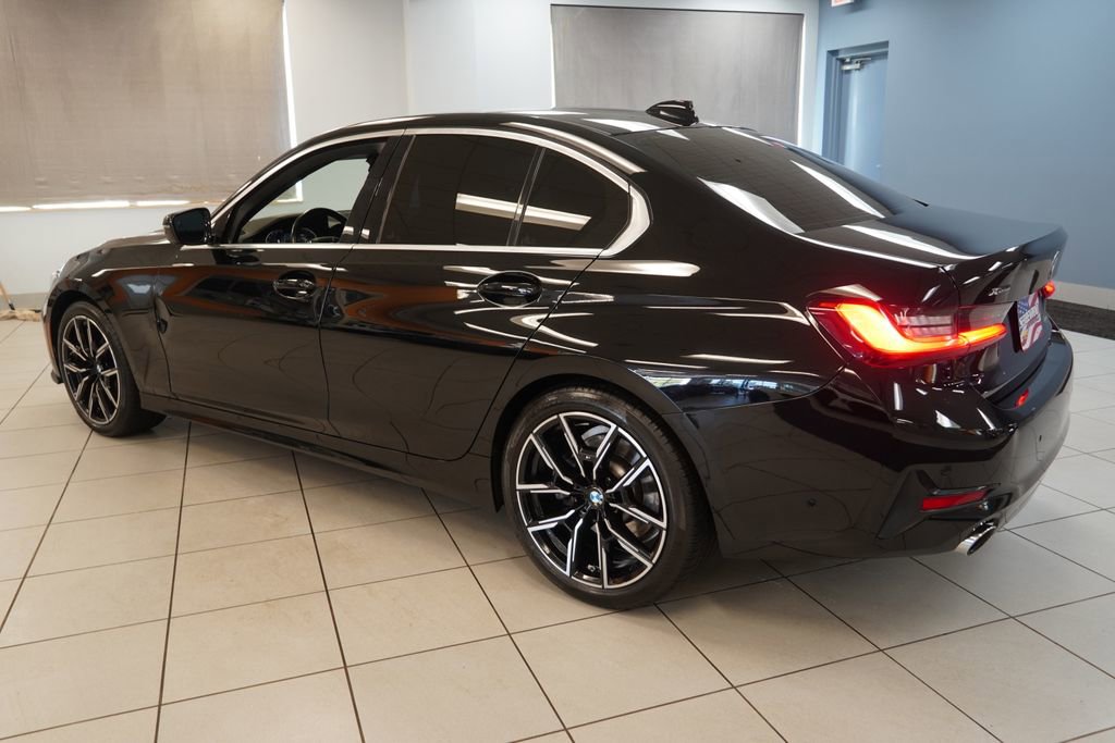 Used 2021 BMW 330i xDrive Sedan w/ Convenience Package AWD/4WD image 8