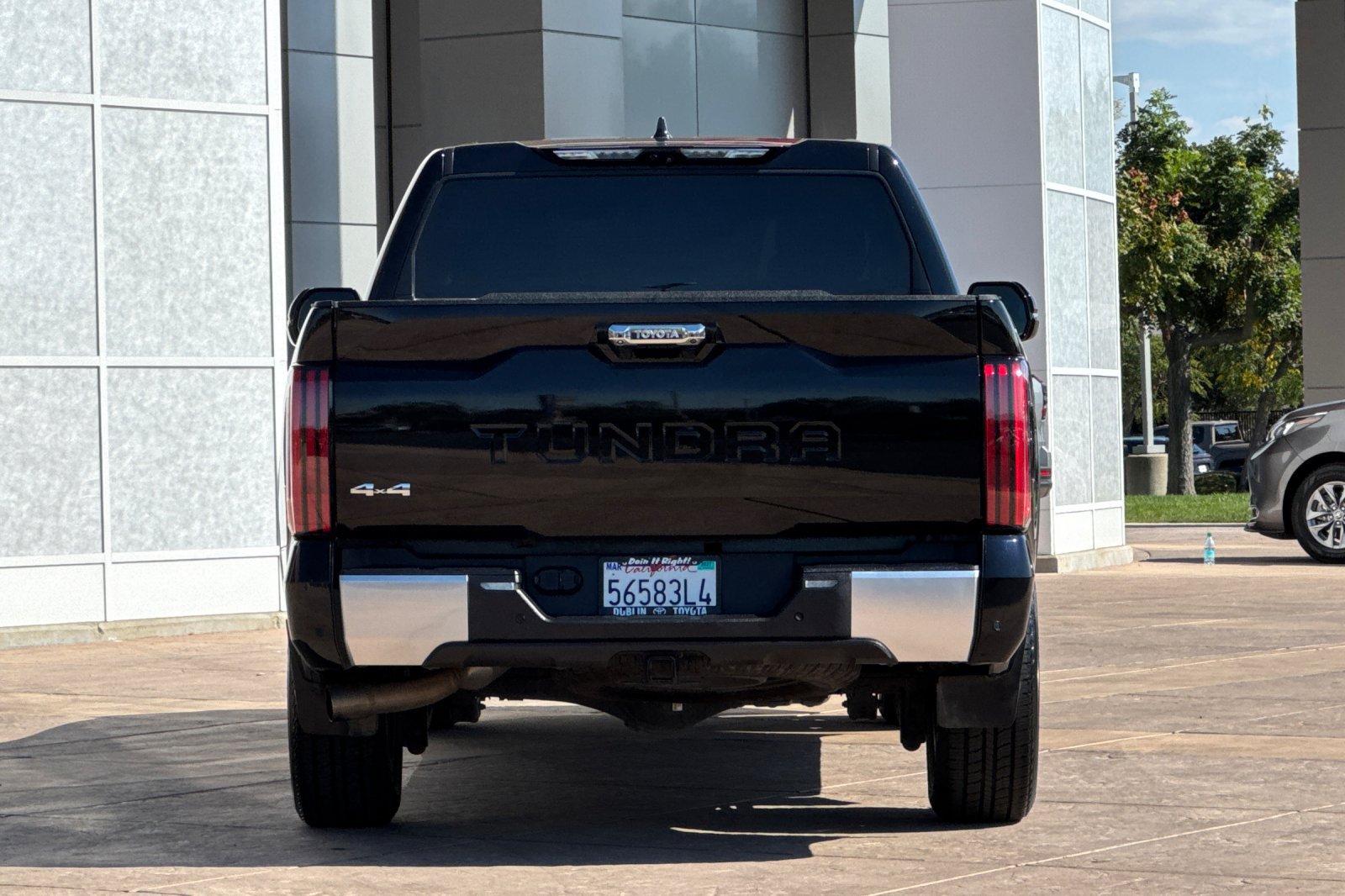 Used 2023 Toyota Tundra Limited w/ TRD Off-Road Package AWD/4WD image 5
