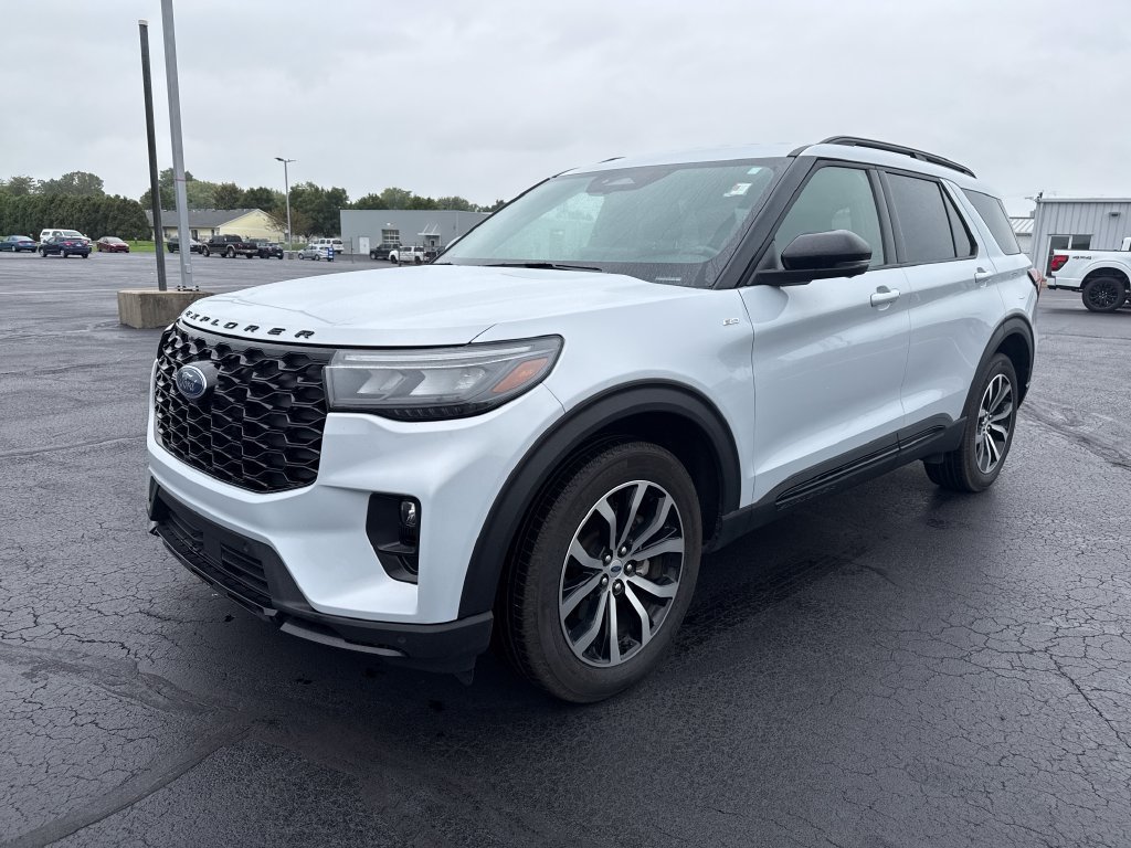 Used 2026 Ford Explorer ST-Line AWD/4WD image 4