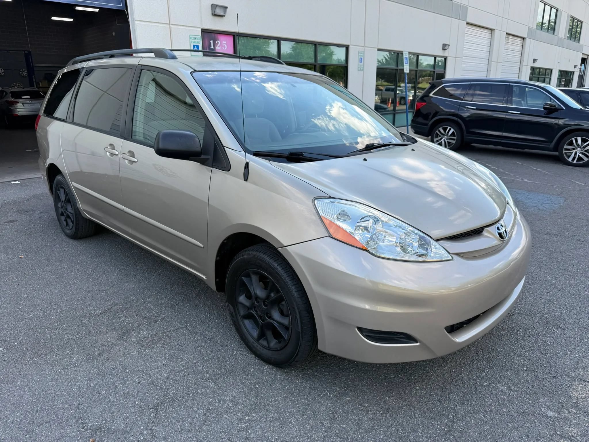 Used 2006 Toyota Sienna LE AWD/4WD image 8