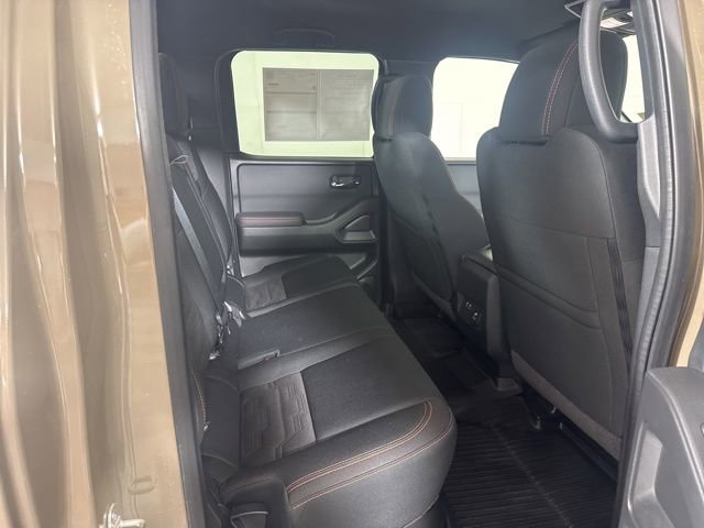 Used 2022 Nissan Frontier PRO-4X image 5
