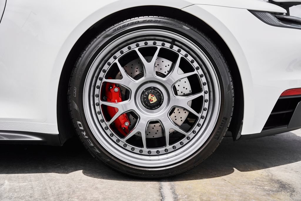 Used 2024 Porsche 911 Carrera 4 GTS AWD/4WD image 19