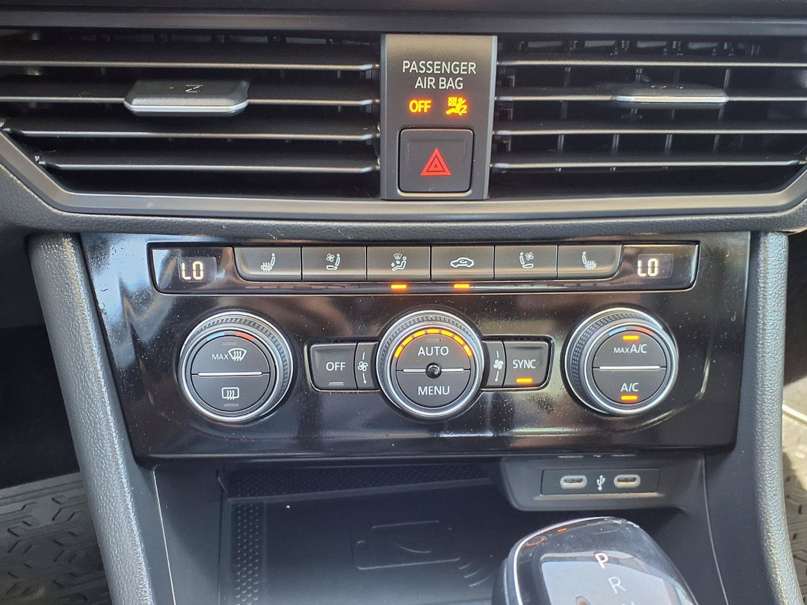 Used 2024 Volkswagen Jetta SEL FWD image 26